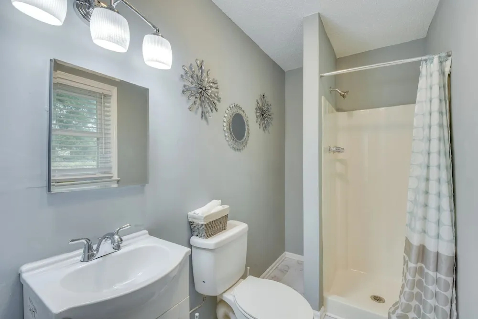 Athens Home w/ Deck - Near Sanford Stadium!