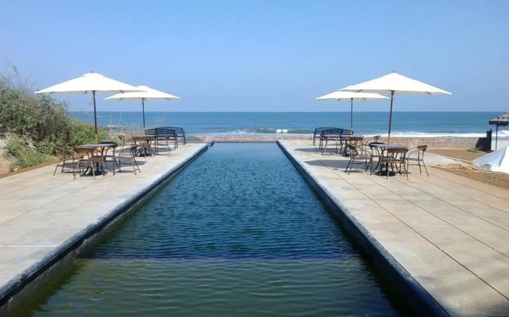 Avisa Nila Beach Resort