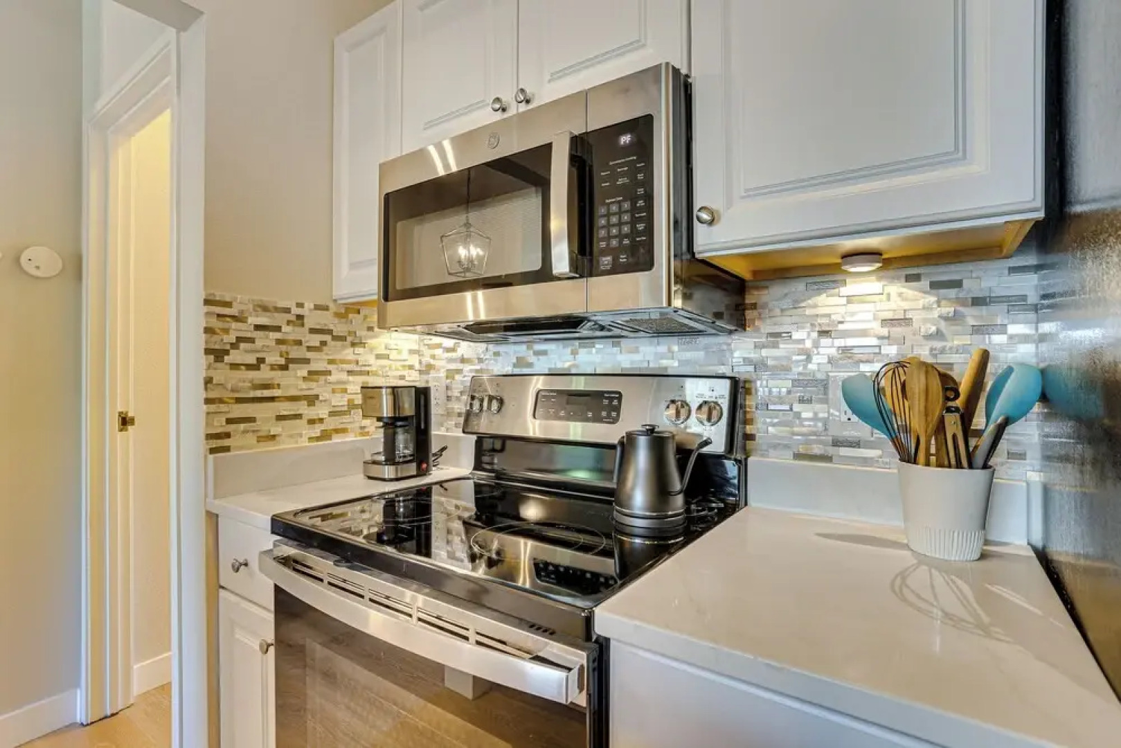 1 Mi to Dtwn: Condo w/ Pool Access in Castle Rock