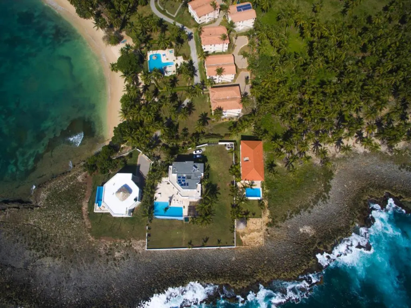 Villa Oceanfront Beach Access And Swim Pool Samana