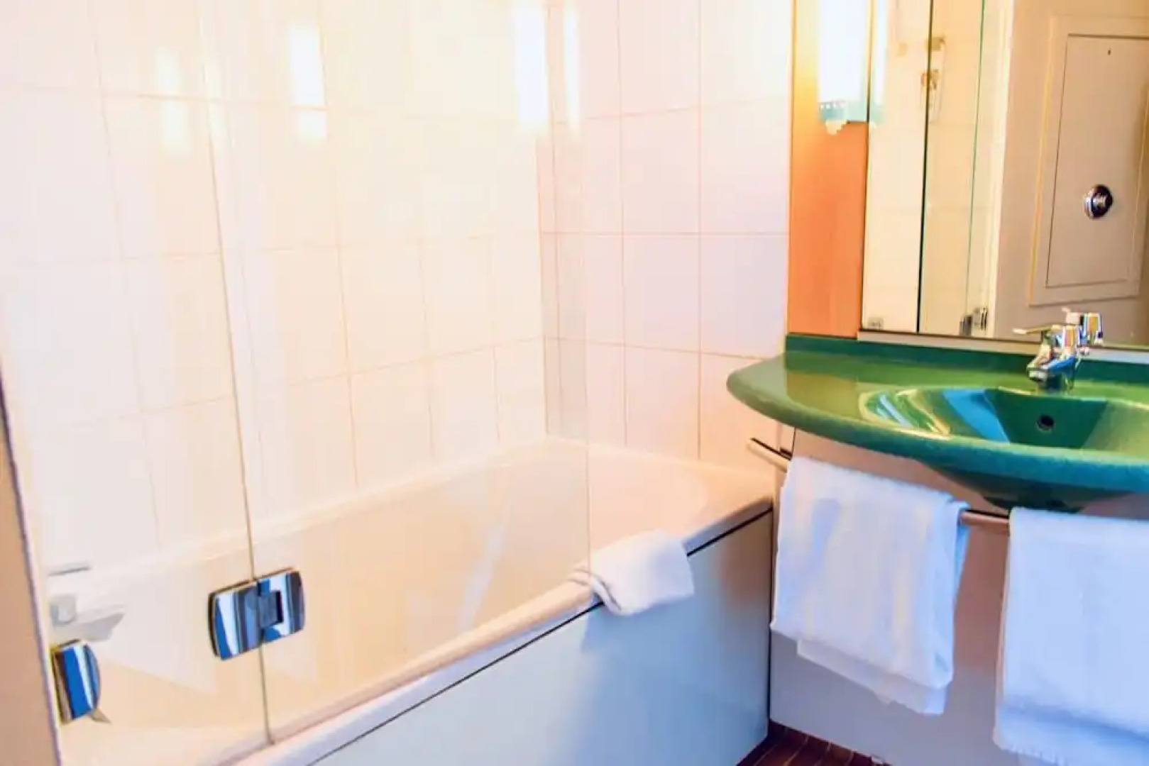 Hotel ibis Strasbourg Aeroport Le Zenith