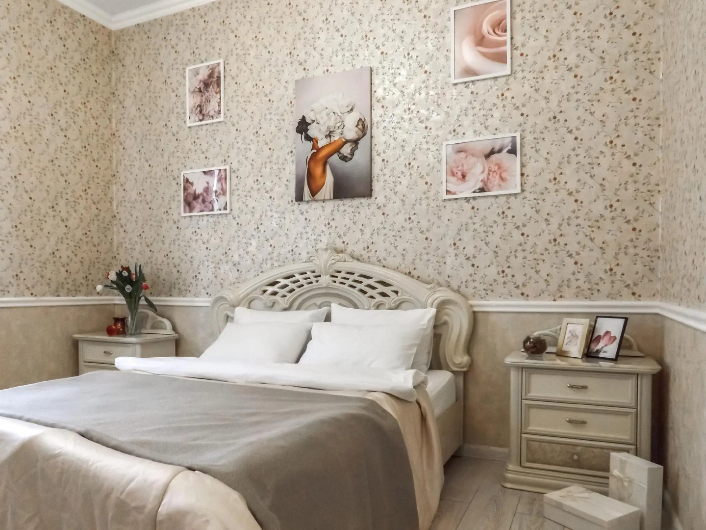 Дом с бассейнами и банкетным залом на Дмитровском шоссе