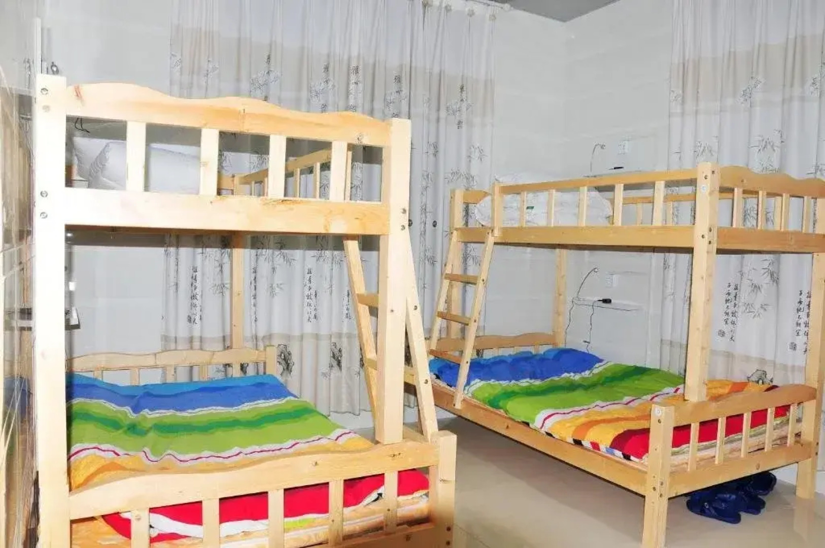 In the Spring International Youth Hostel