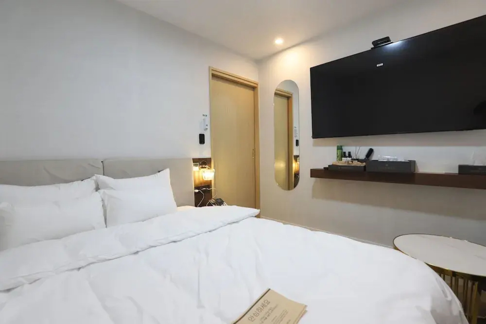 Geoje-Si Hound Hotel Jangseungpo