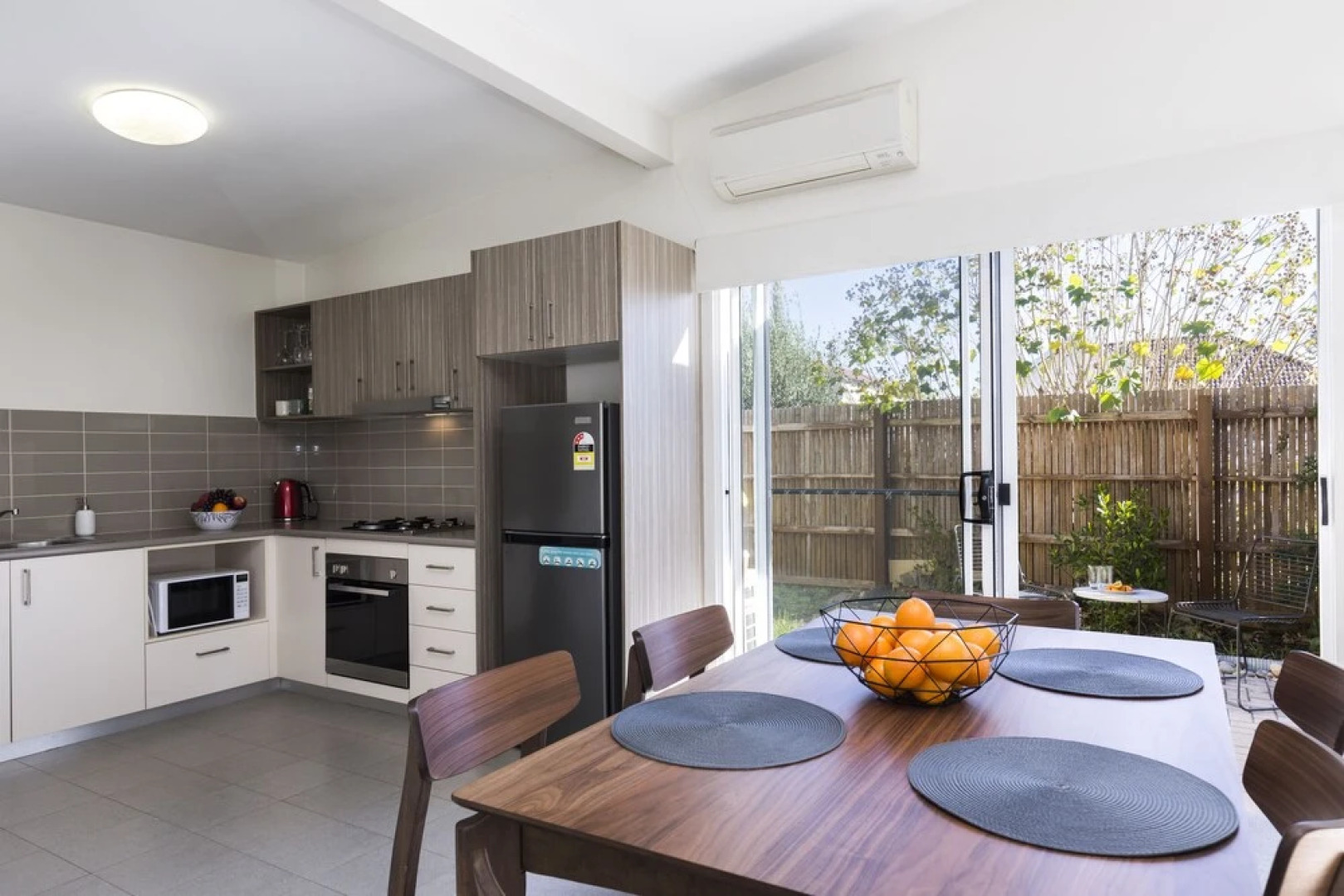 2 Bedroom with Parking Near Central Cessnock