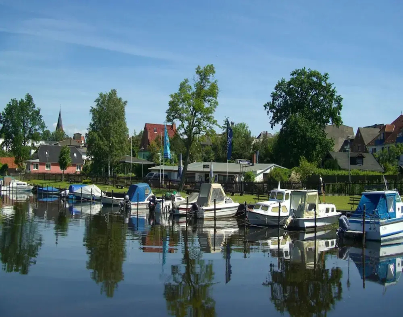 Hausboot Schwimmendes Haus in Ribnitz-damgarten