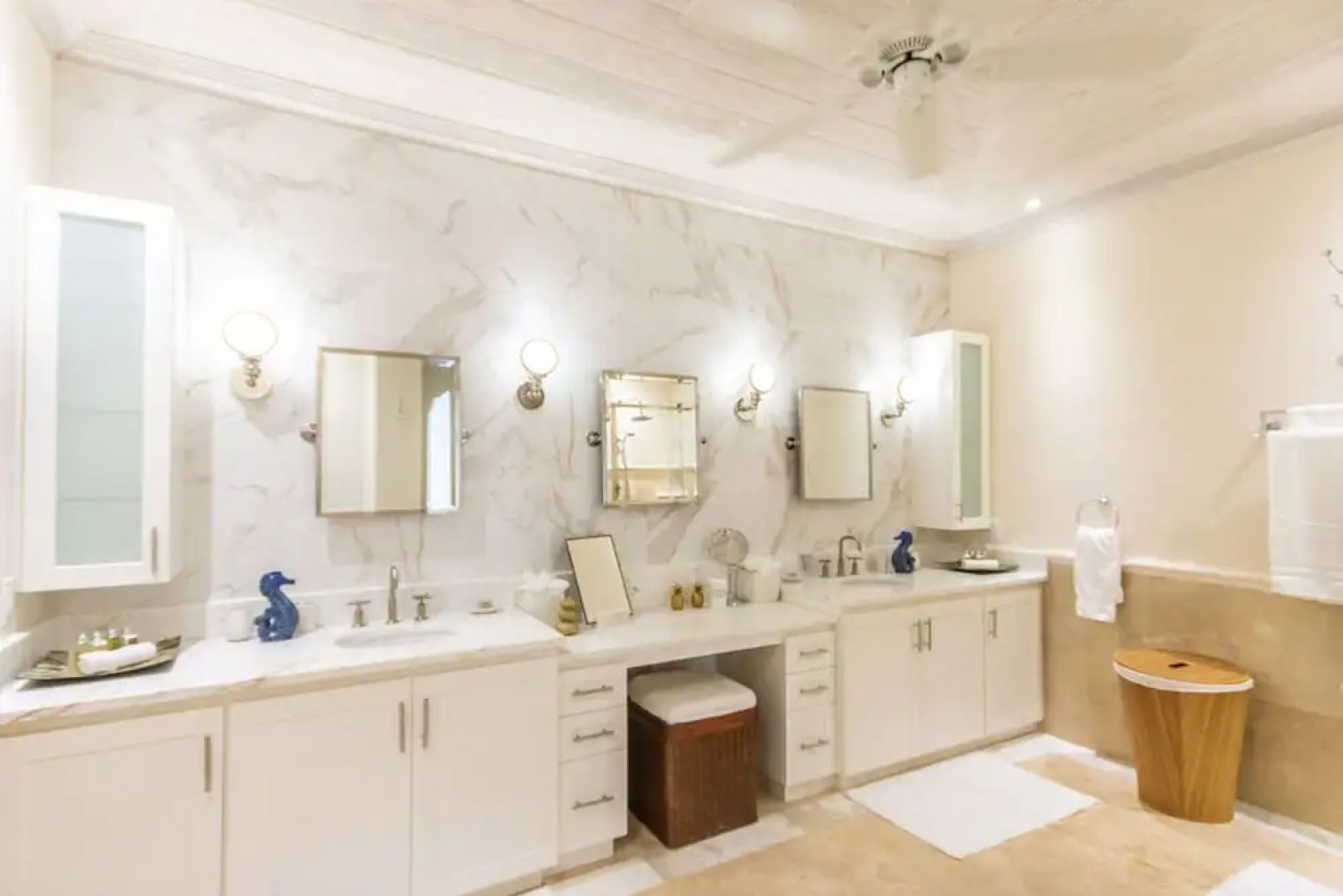 Old Trees 7 - Bella Vista by Blue Sky Luxury