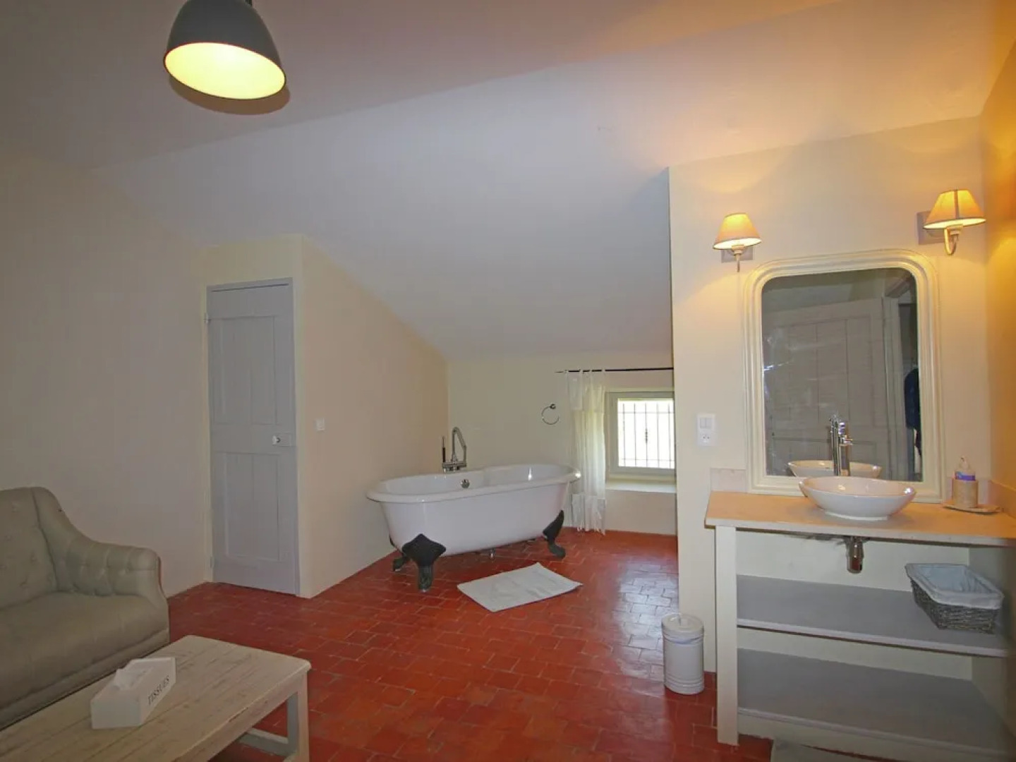 Mountain Villa in Carpentras With Pool & Majestic Views