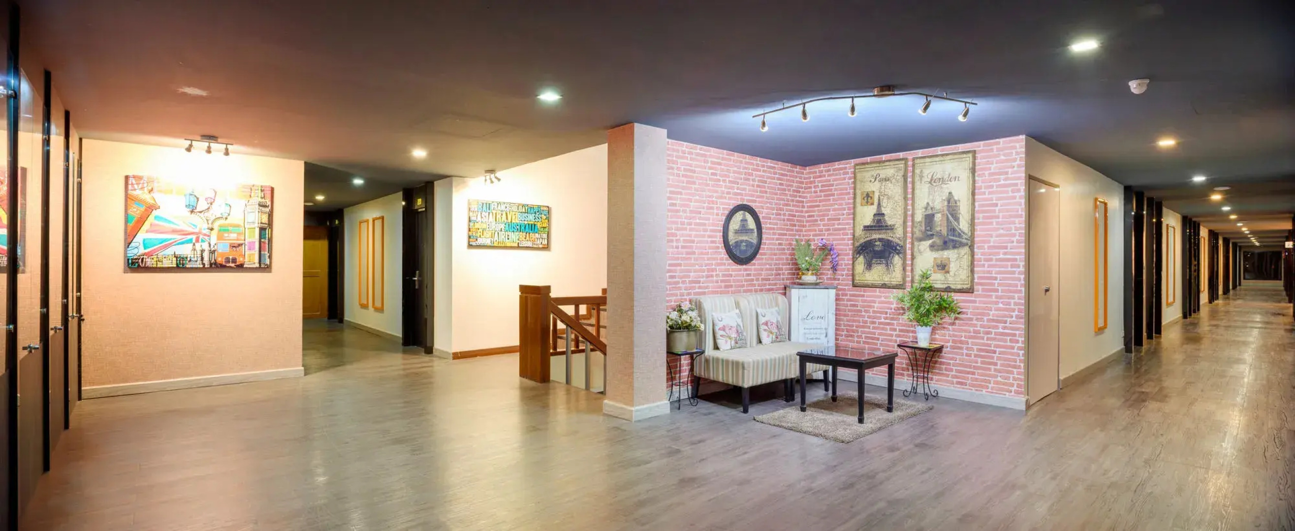 The Loft Seaside Sriracha