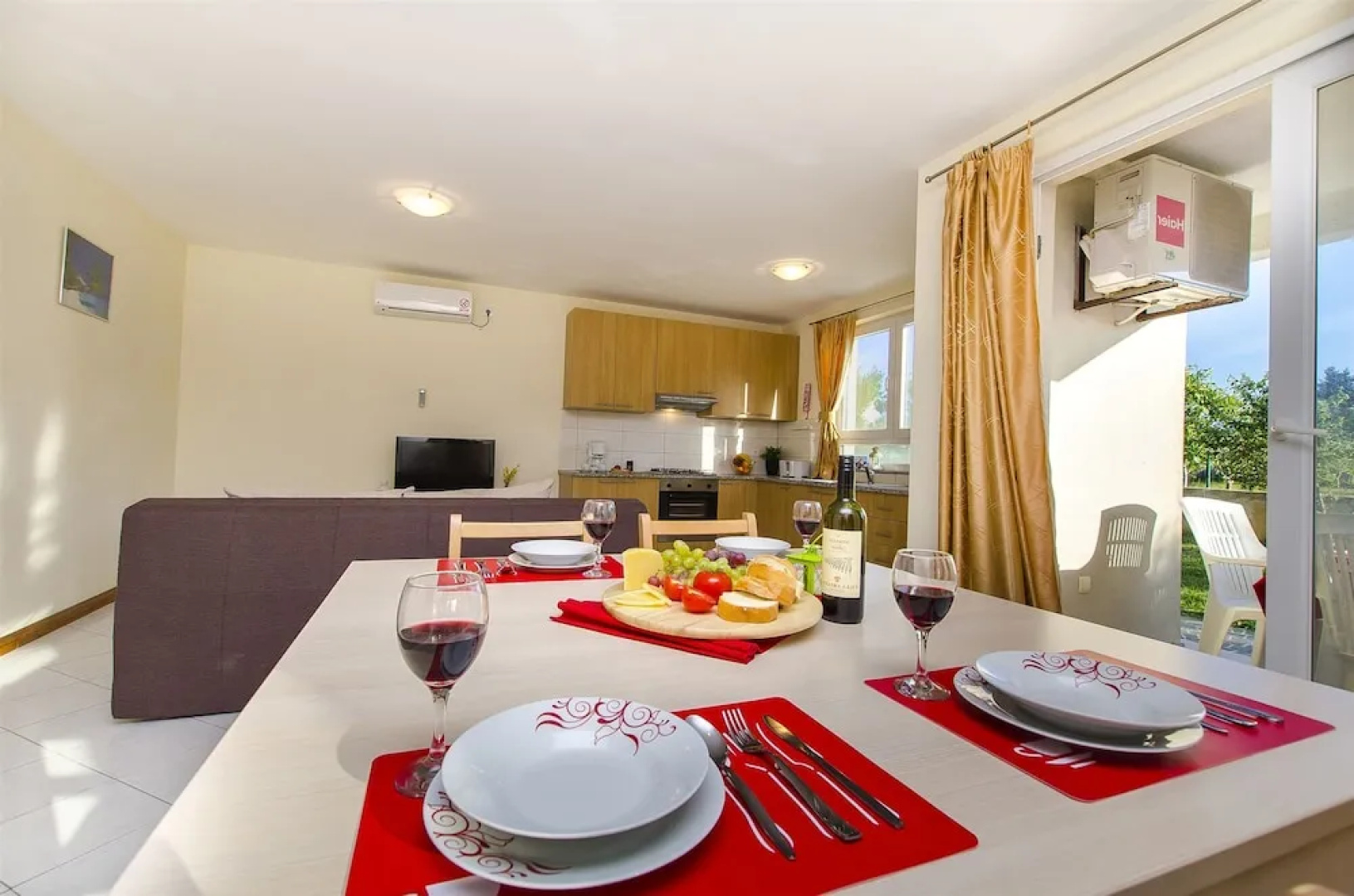 Apartments Glavan