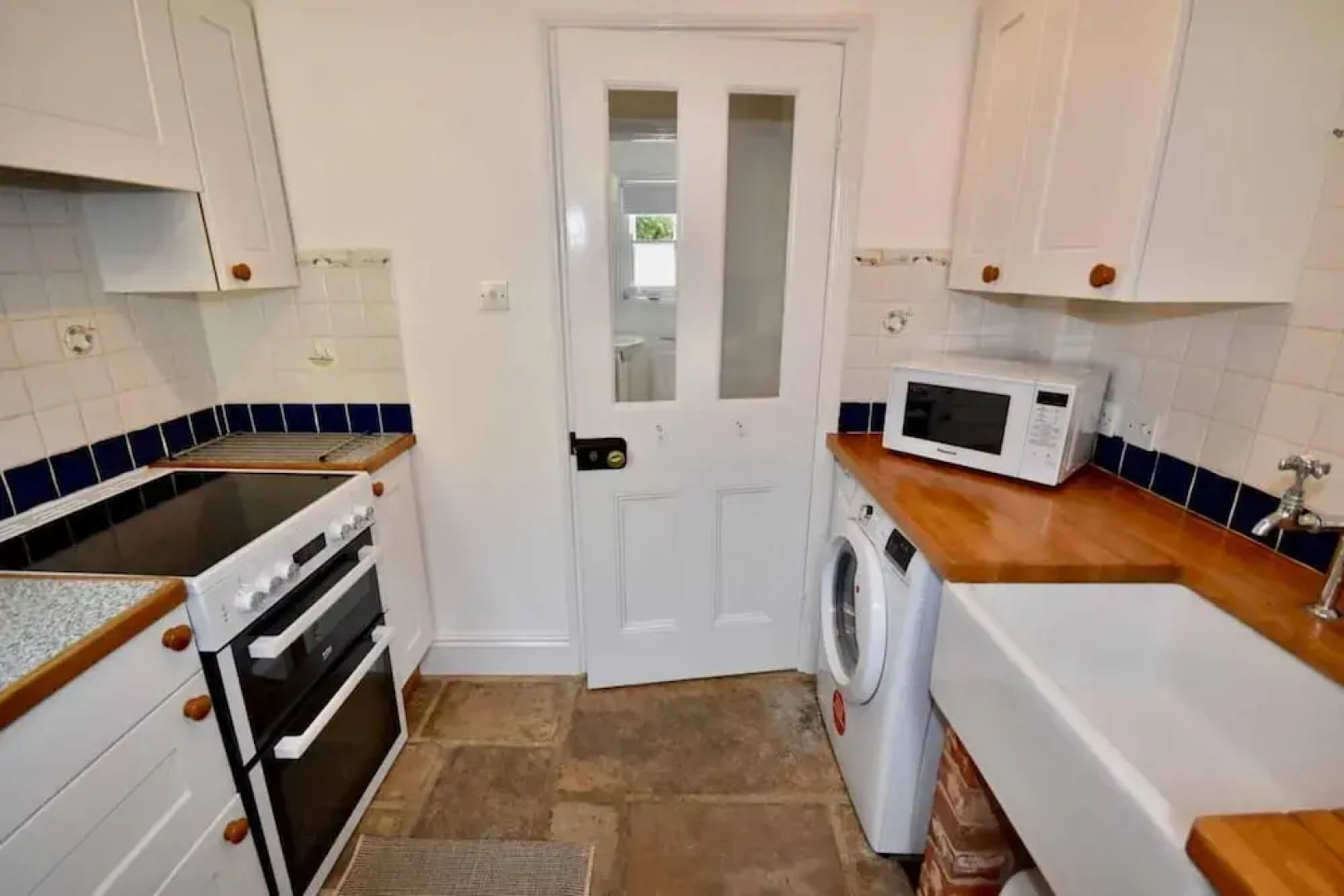 Little Clatterford Walkers Paradise for 2 Close to Carisbrooke Castle