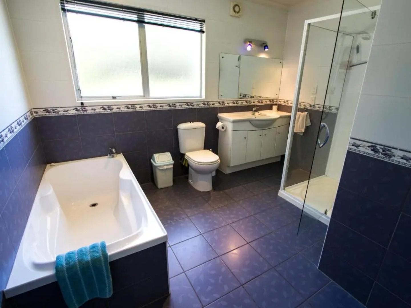 La Casa Al Mare - Golden Bay Beach House