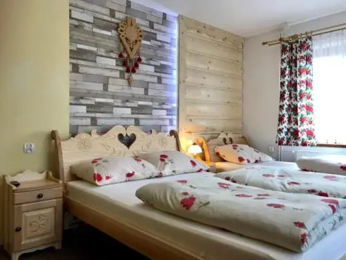 Chatka U Hazy Regionalne Pokoje