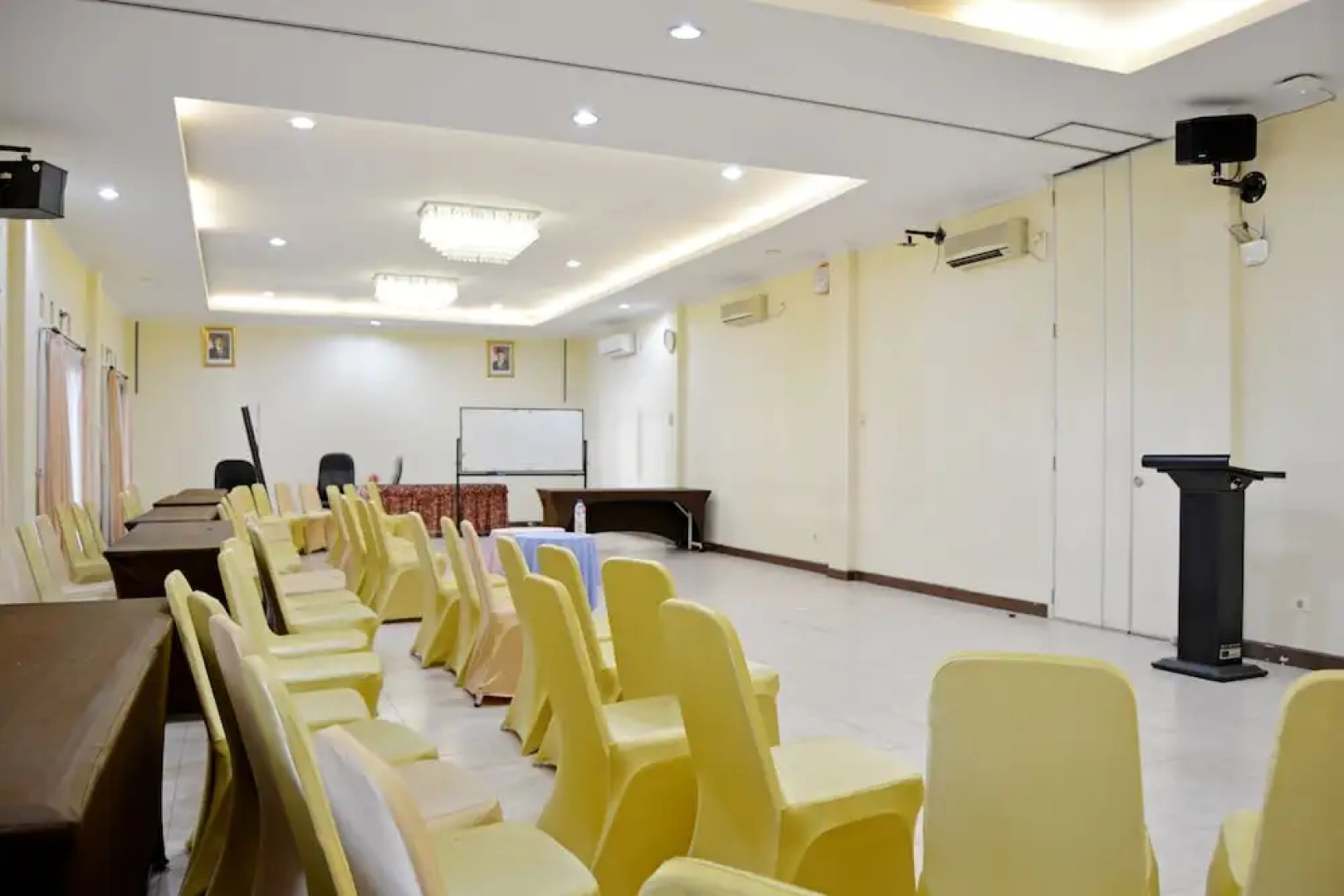 ZEN Rooms Cipayung Km. 20