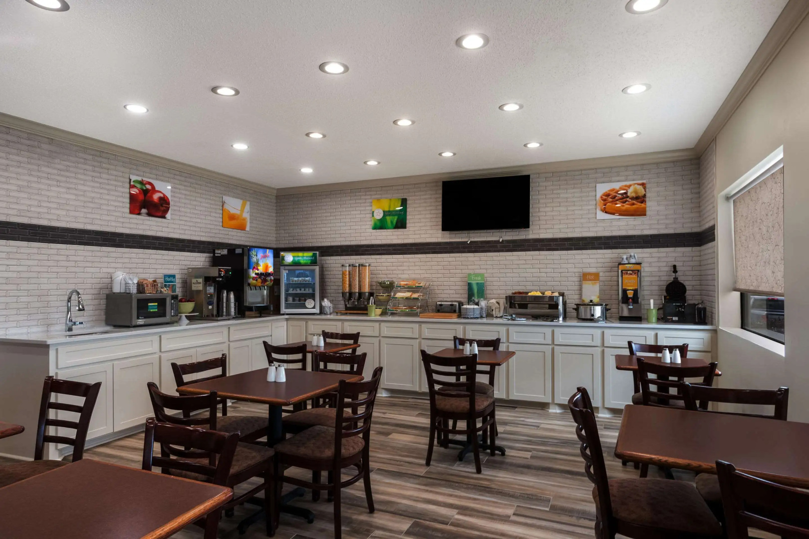 Quality Inn & Suites Pearl - Jackson