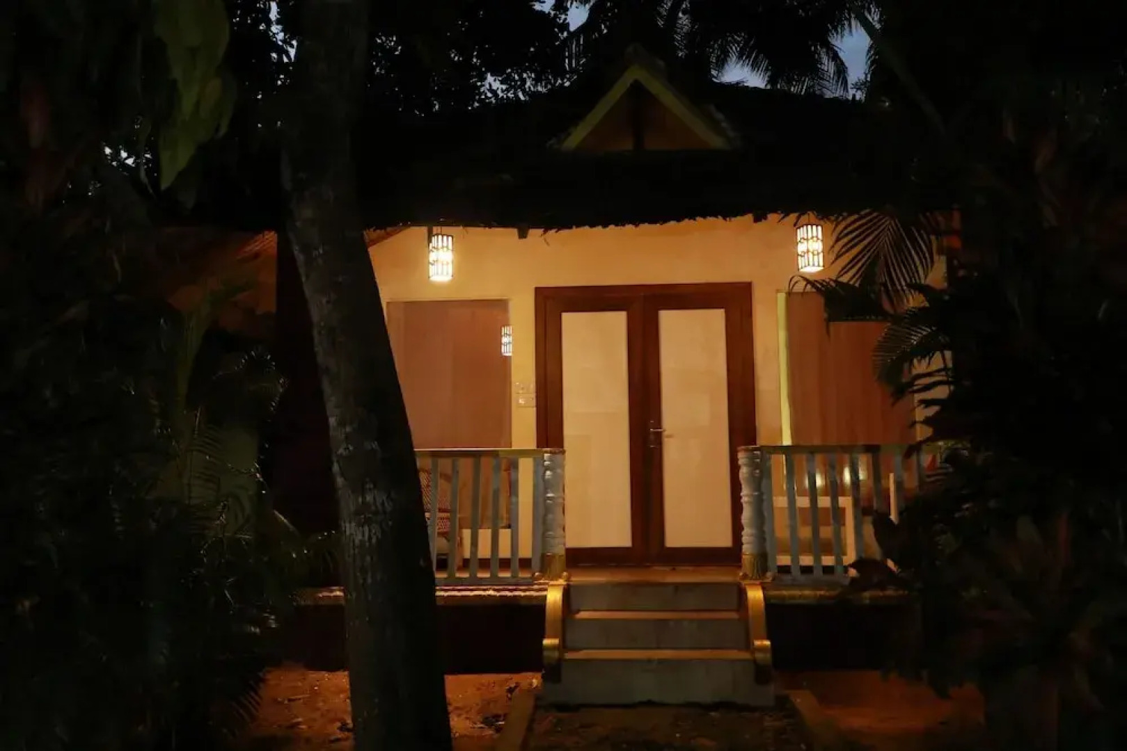 Phoenix Island Resort