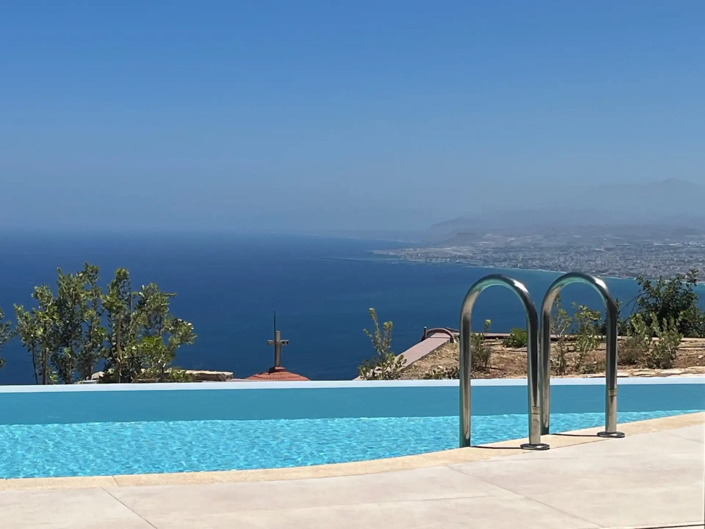 Plethora Luxury Suites