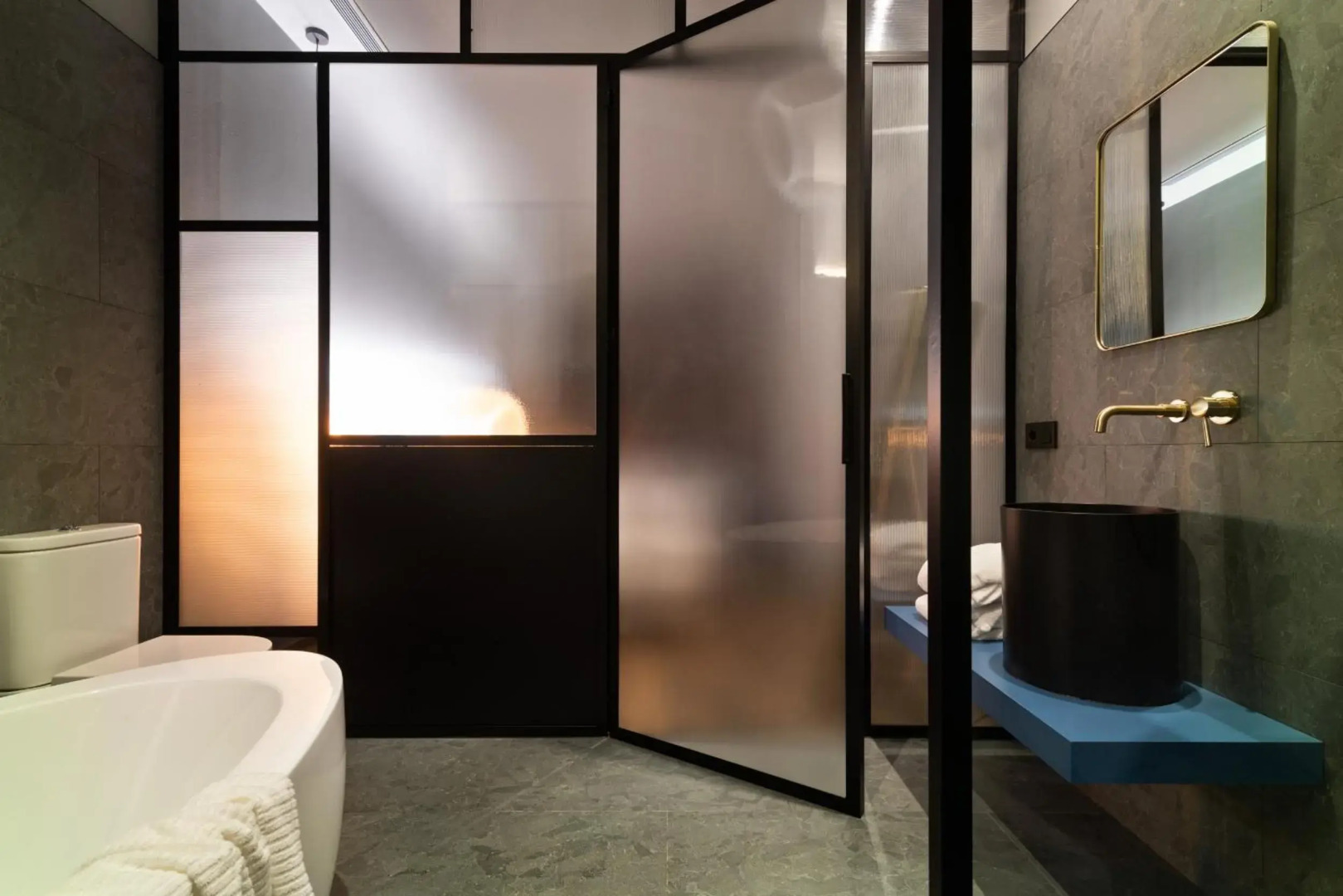 Muralla Sevilla Suites By Lola