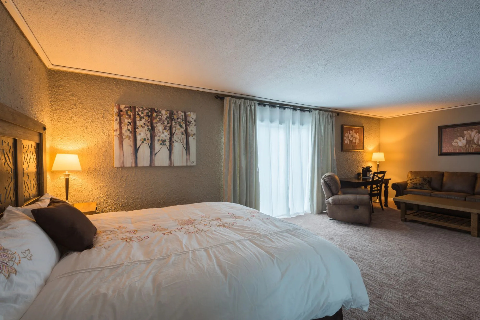 Divya Sutra Plaza and Conference Centre, Vernon, BC