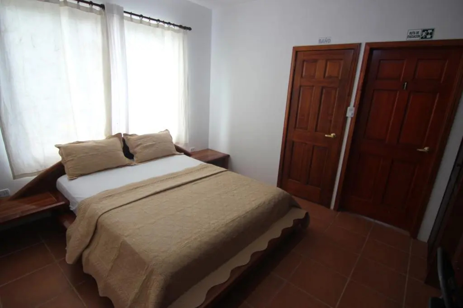 Lava Lizard Guesthouse