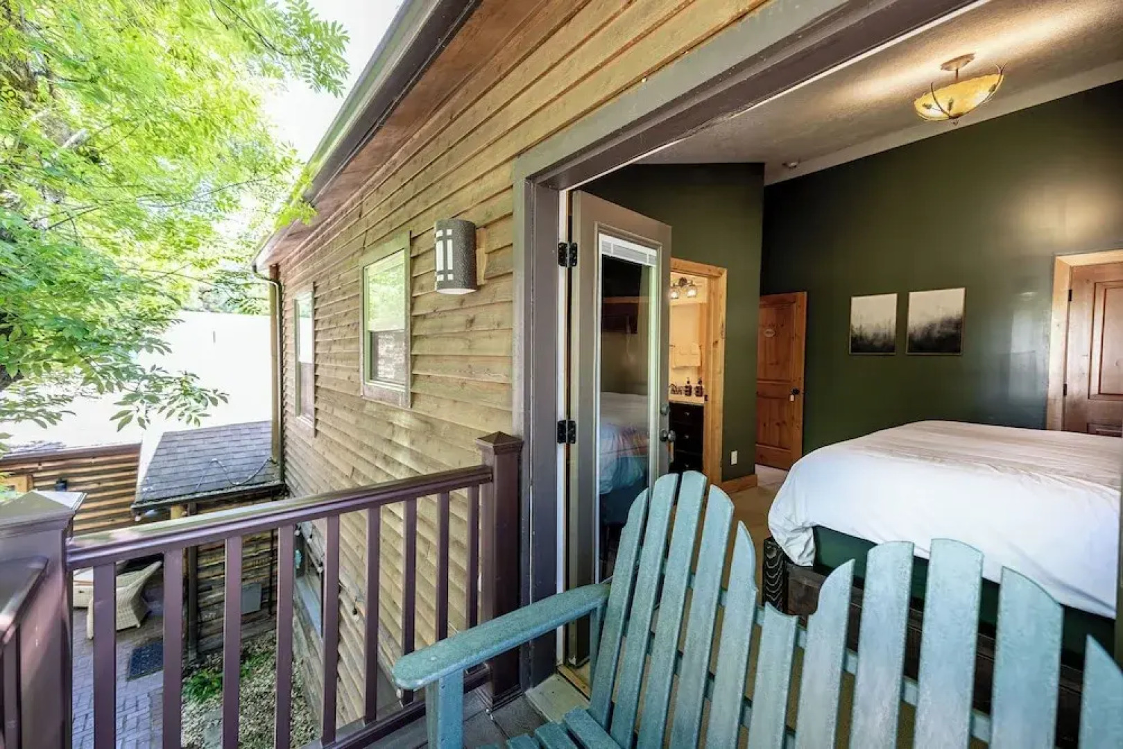 Engen Hus Bed and Breakfast