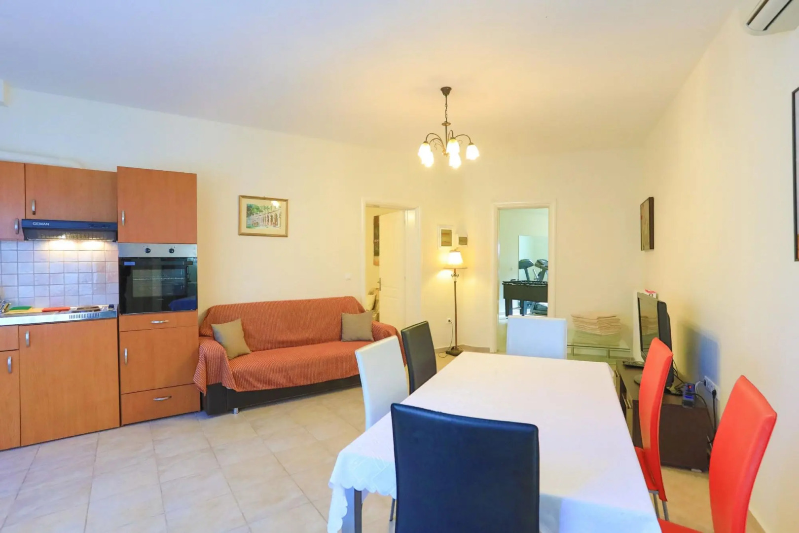 Captain Alex Villa Ena