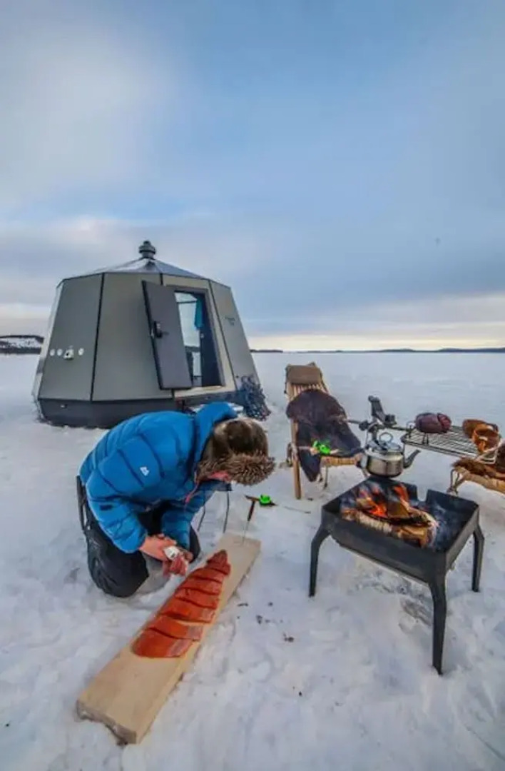 Room in Lodge - Peace & Quiet Hotel Floating Glass Room for 2 Guests Experience Northern Lights