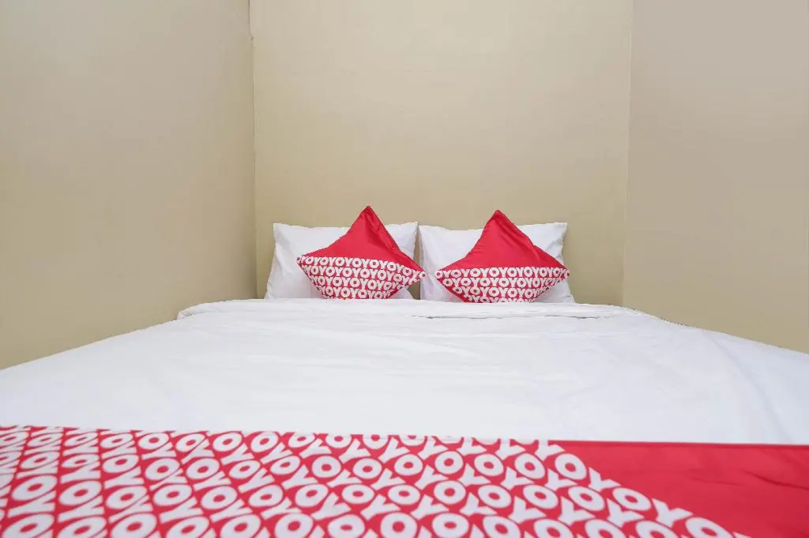 OYO 1312 Graha Wisata Hotel