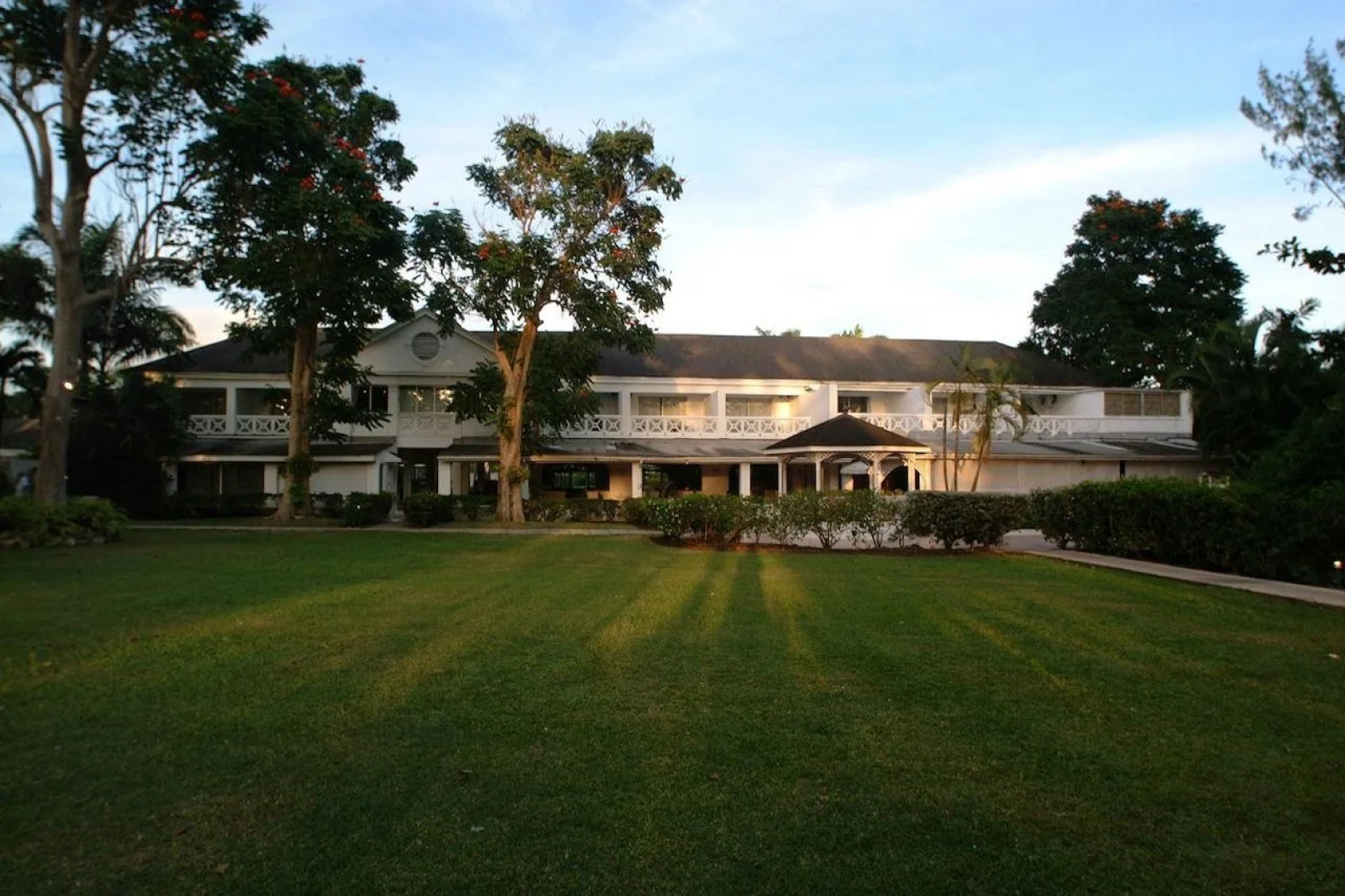 Starfish Discovery Bay Resort Barbados