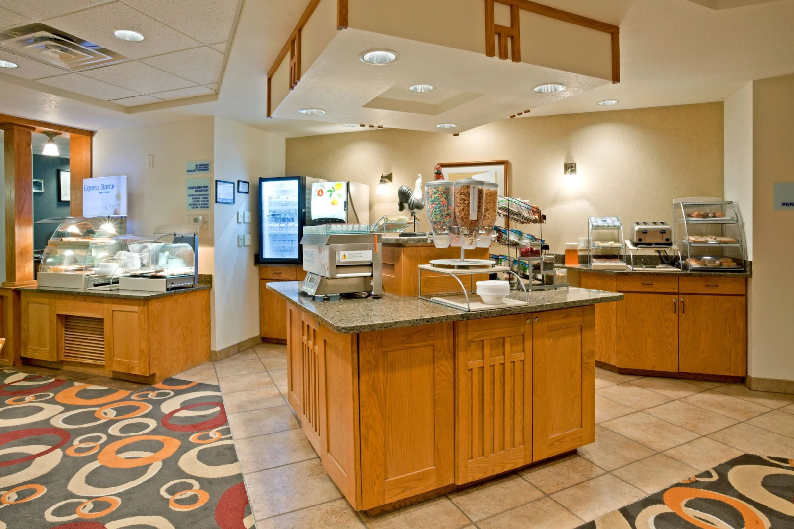 Holiday Inn Express & Suites Worthington by IHG
