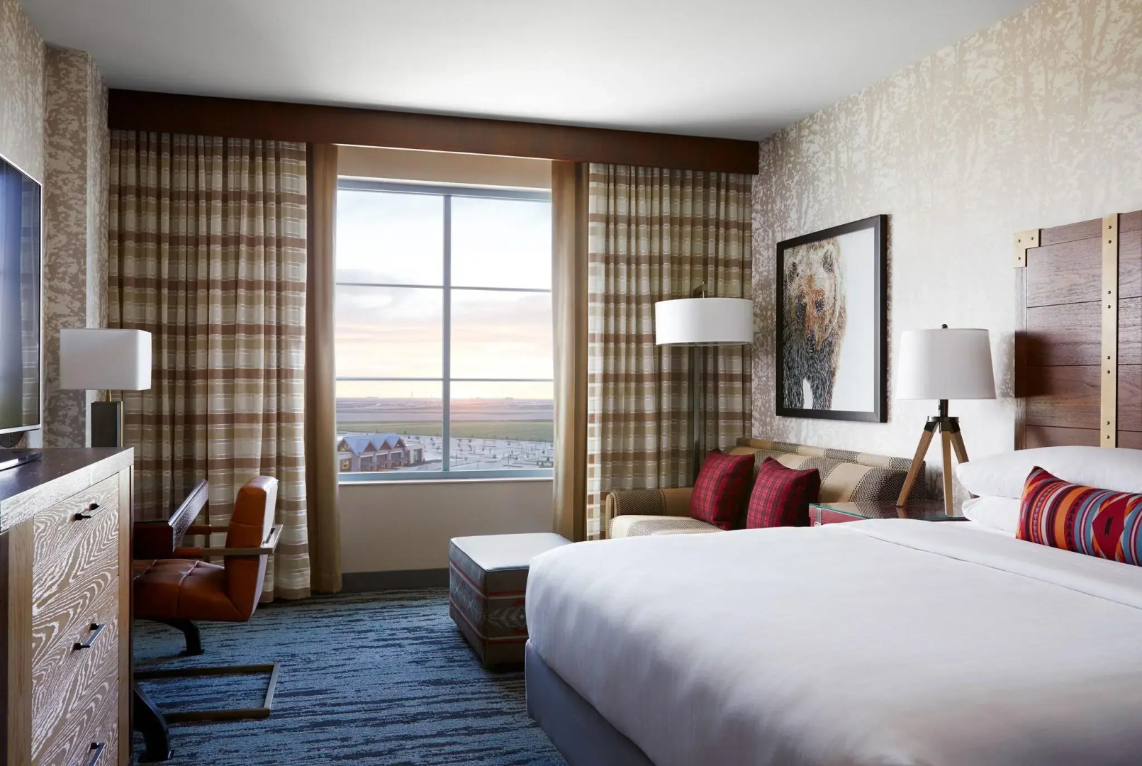 Gaylord Rockies Resort & Convention Center