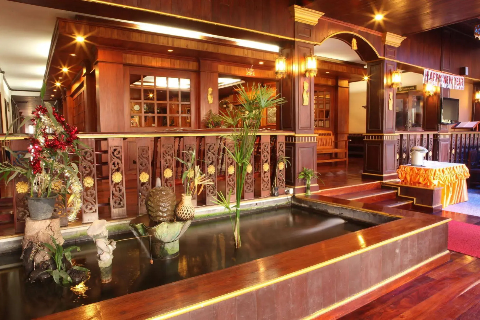 E-Outfitting Vang Thong Hotel