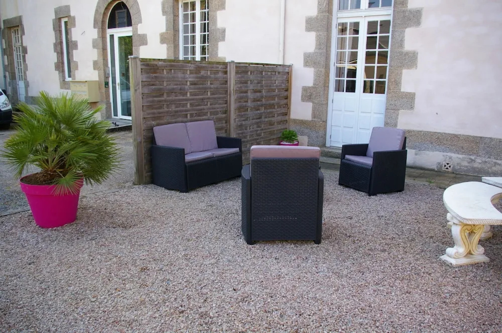 Queen Serenity Hotel