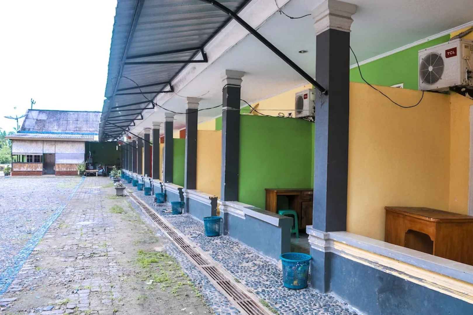 SPOT ON 2501 Rendy Putra Malingping