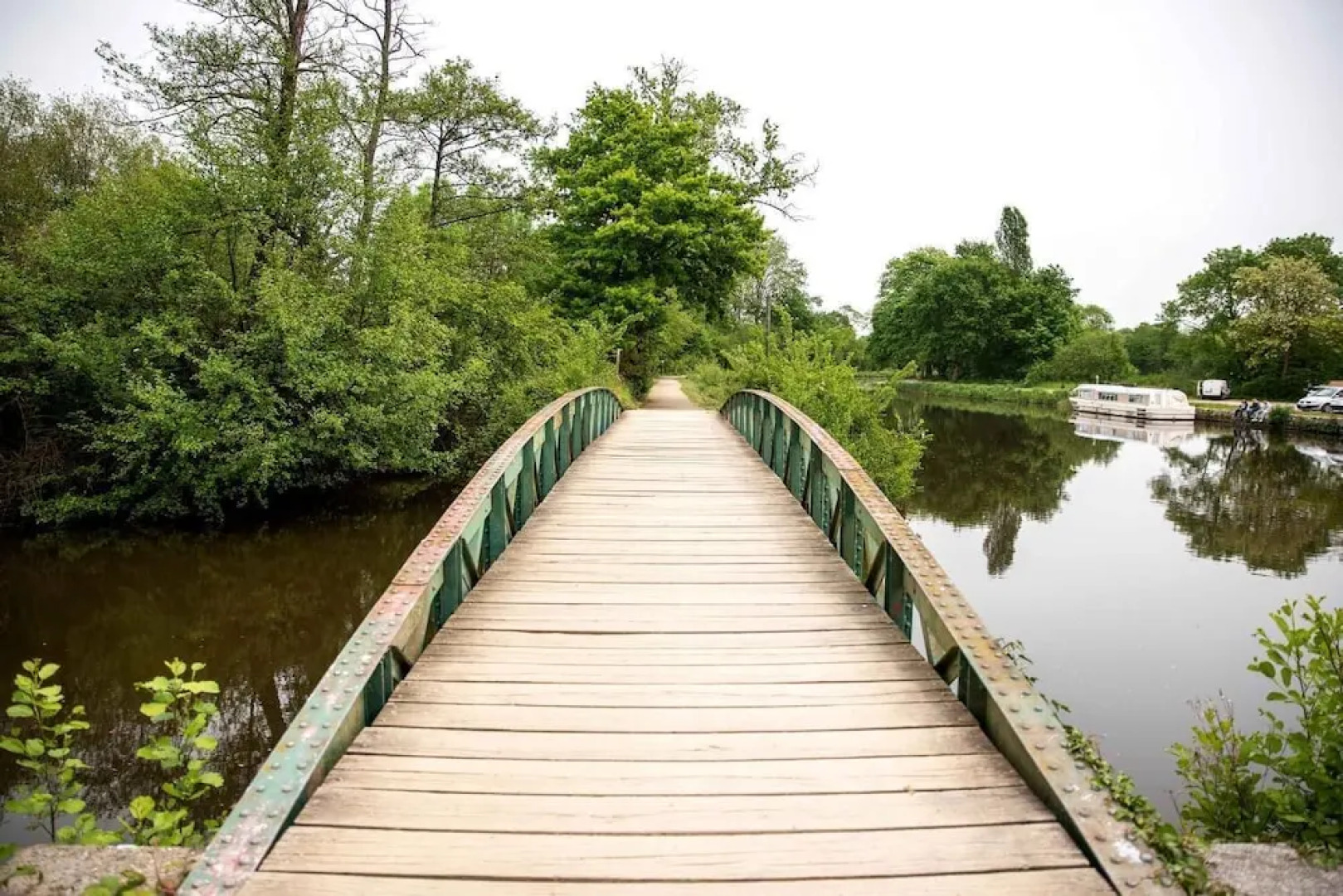 Chic & Cosy Appartement avec Terrasse, Parking Privatif