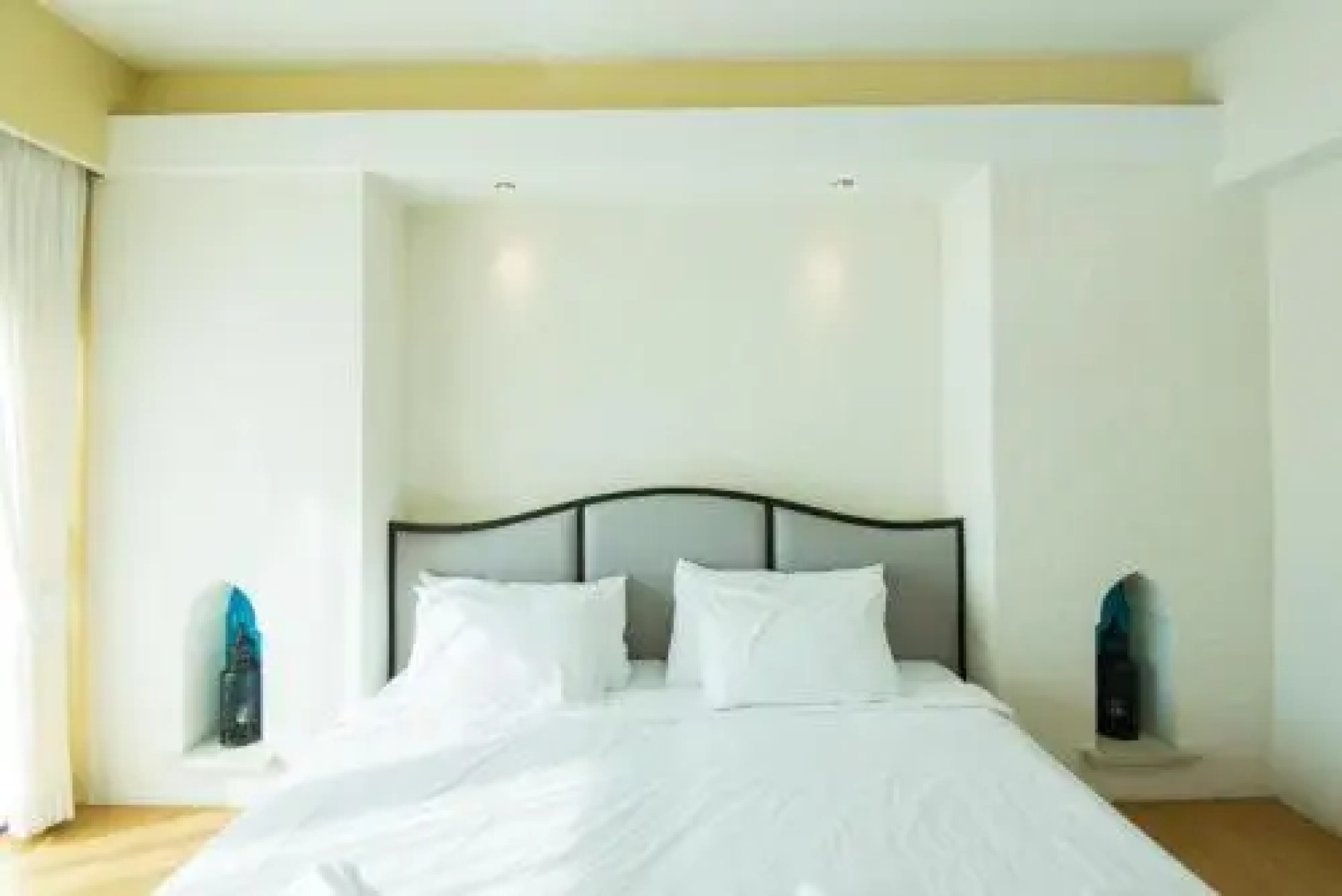 Baan Talay See Cream Resort