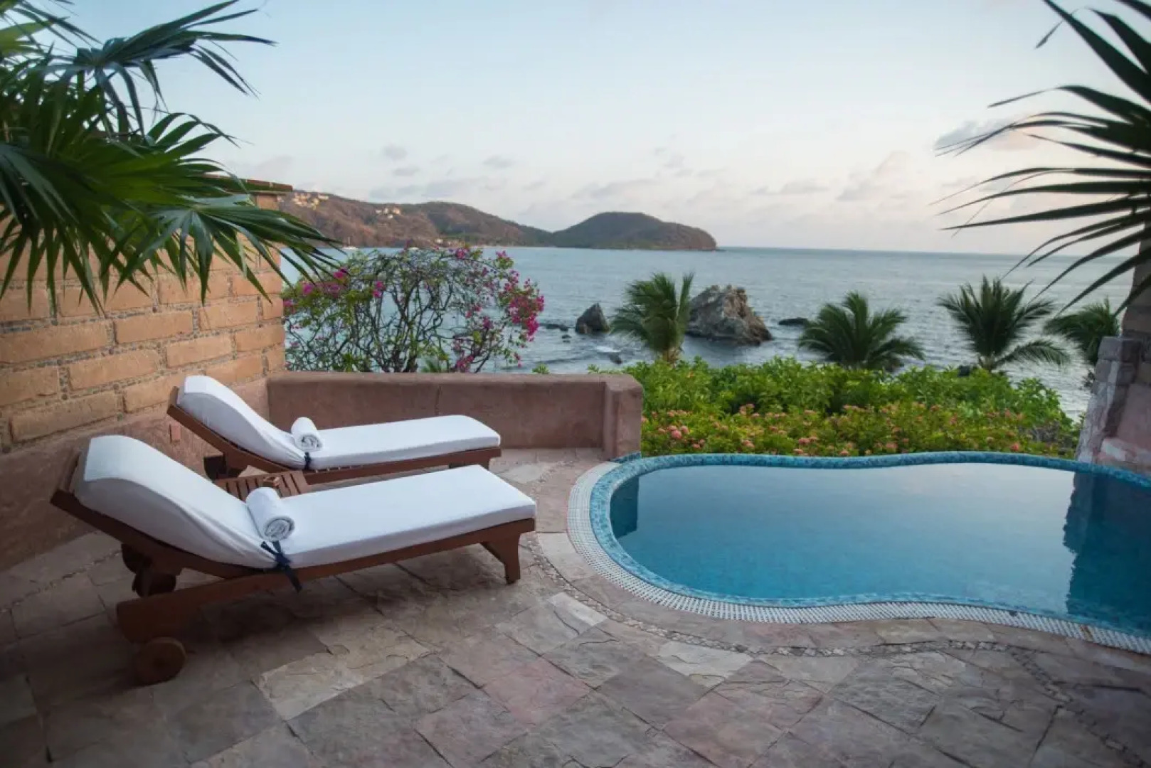 Villa El Ensueño by La Casa Que Canta