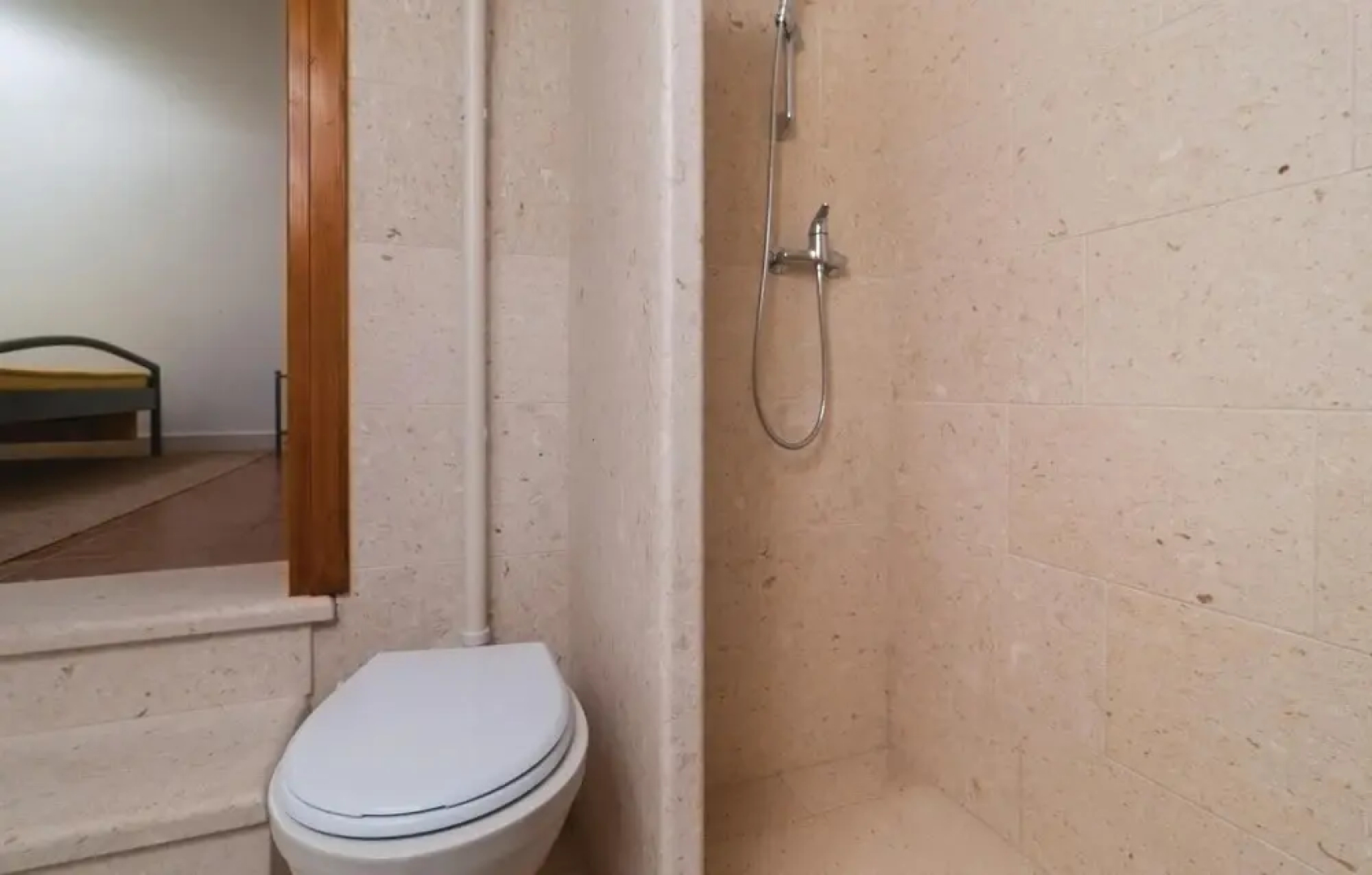 Amazing Home in Praznica With 4 Bedrooms, Wifi and Outdoor Swimming Pool