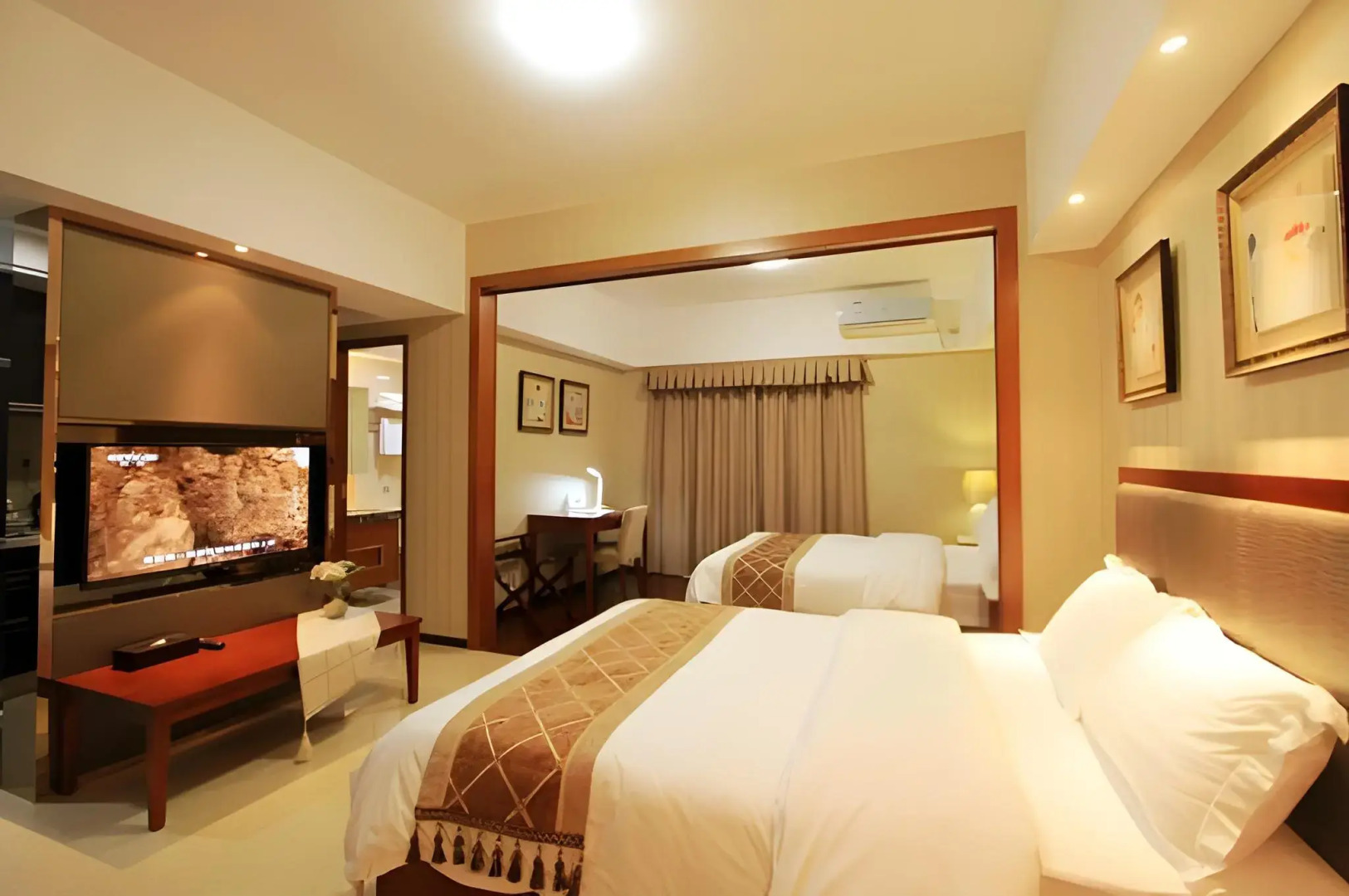 Poltton International Apartment (Foshan Zumiao Lingnan Tiandi Branch)