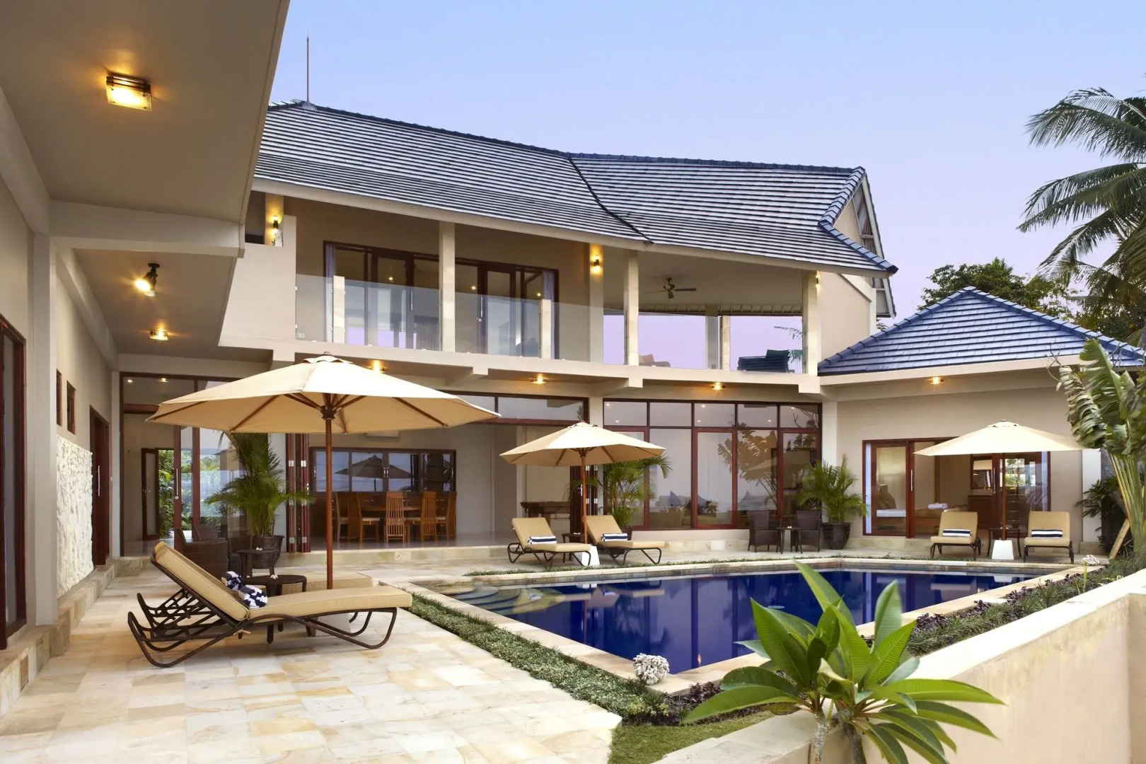 Lovina Beachhouse Villas