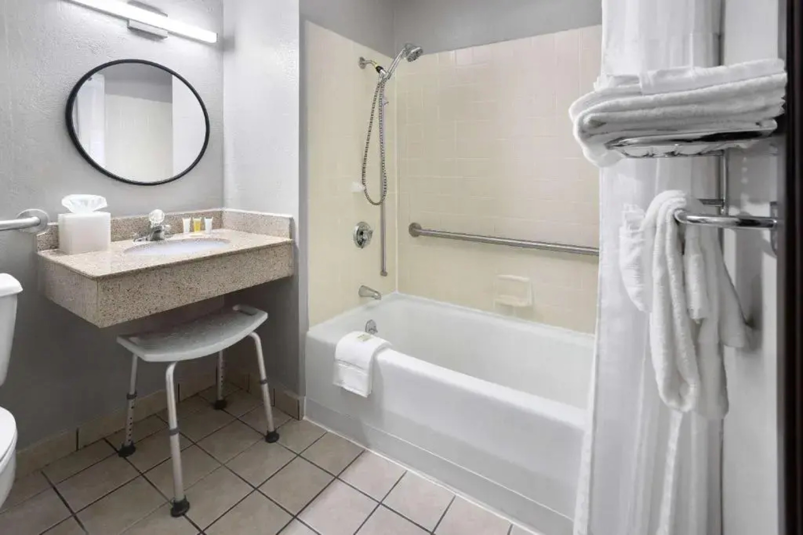 Super 8 St. Clairsville OH/Wheeling WV Area