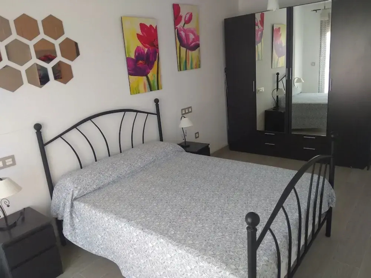 Beautiful Penthouse With Huge Terrace And Jacuzzi