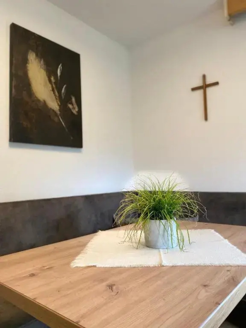 Aparts Handle und Haus Bergblick