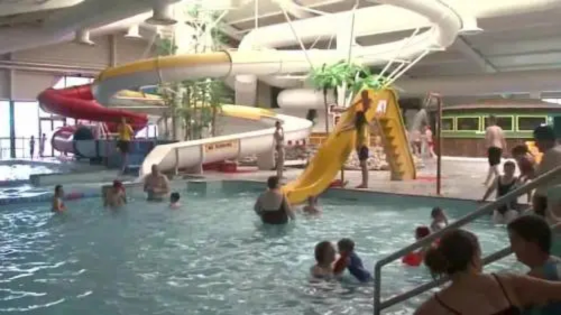 Deluxe Seaside Apartment Ground Floor with Private Entrance and Patio