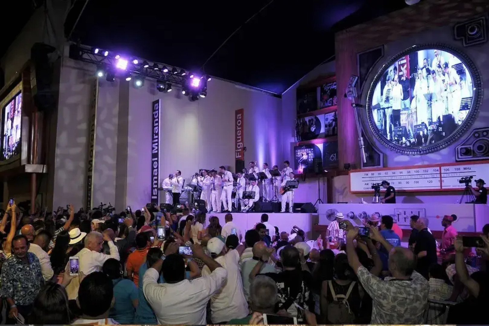 Hostal Casa Amarilla - Hostel