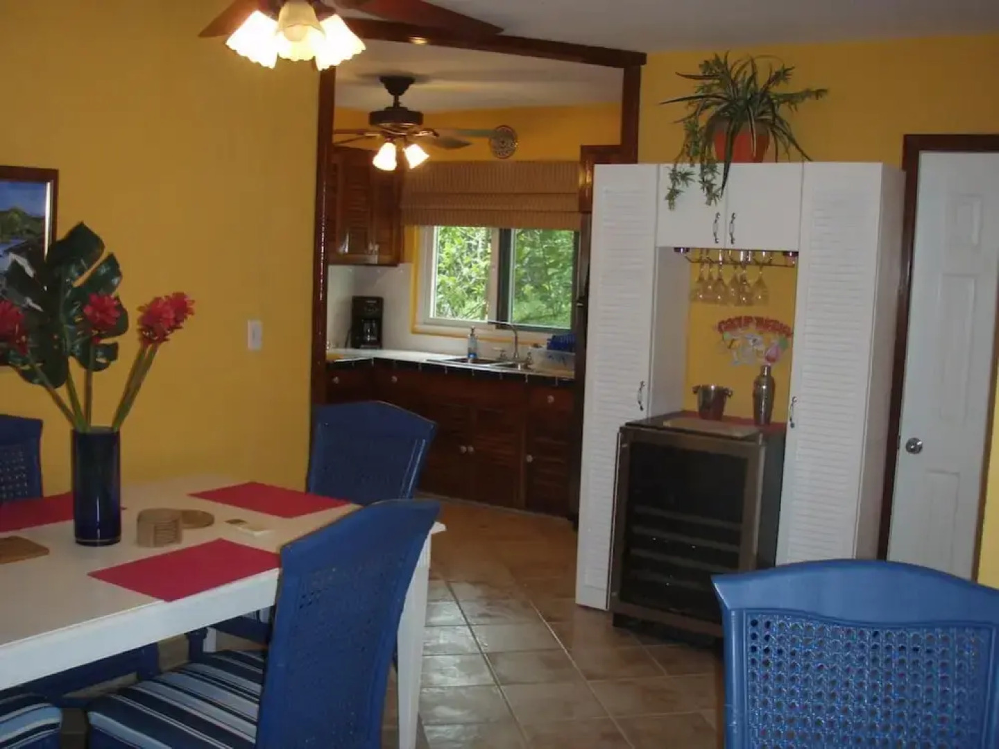 Beautiful Apartment with Golf Cart