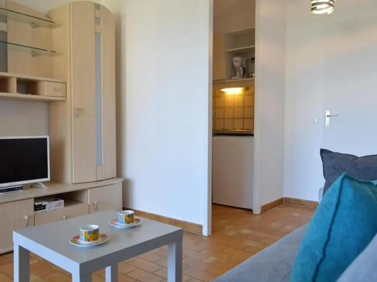 Appartement Golfe Juan, 1 pièce, 2 personnes - FR-1-252-62