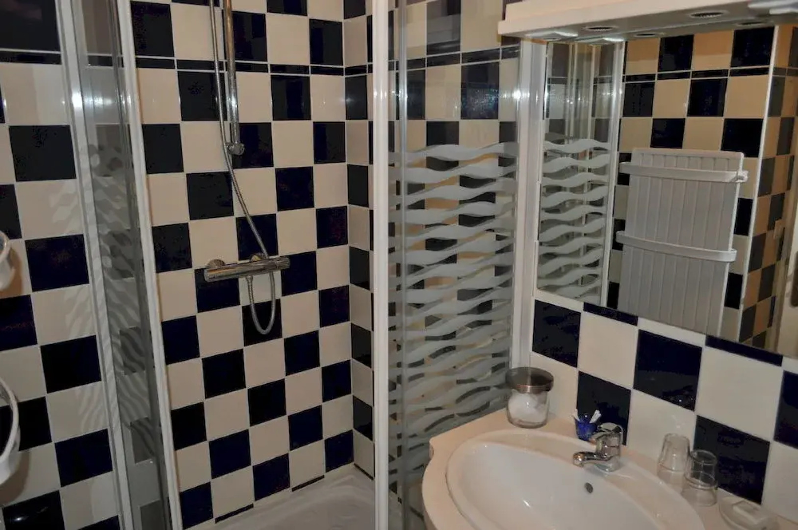 Le Château Des Ormes