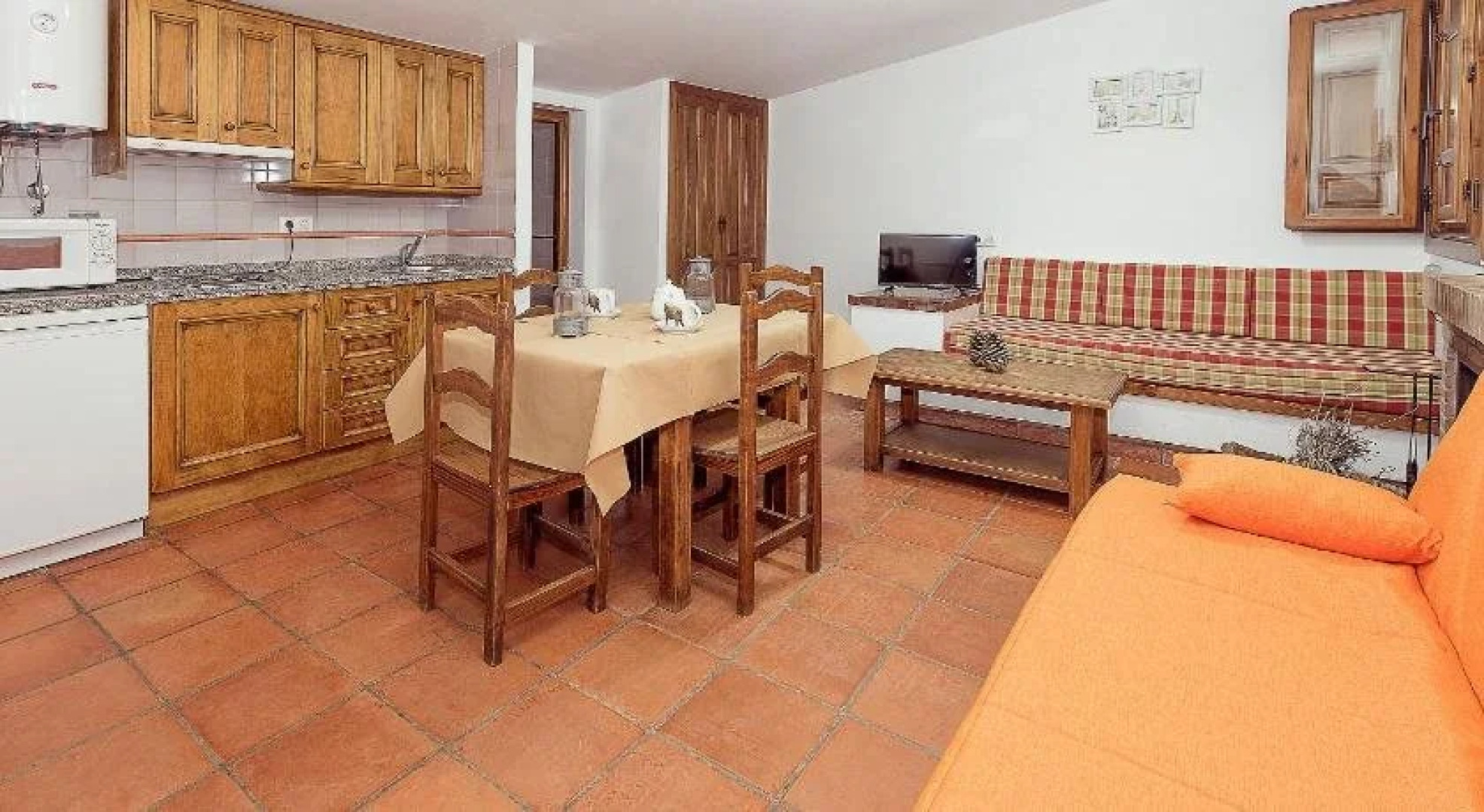 Caserio Del Colmenar