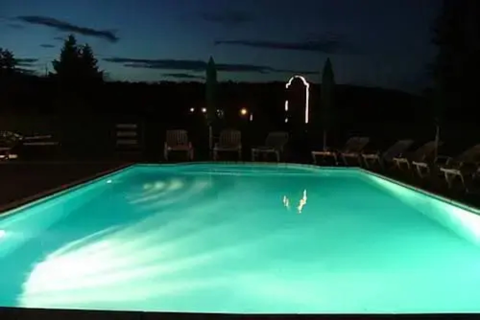 Vöröskő Panzió és Étterem